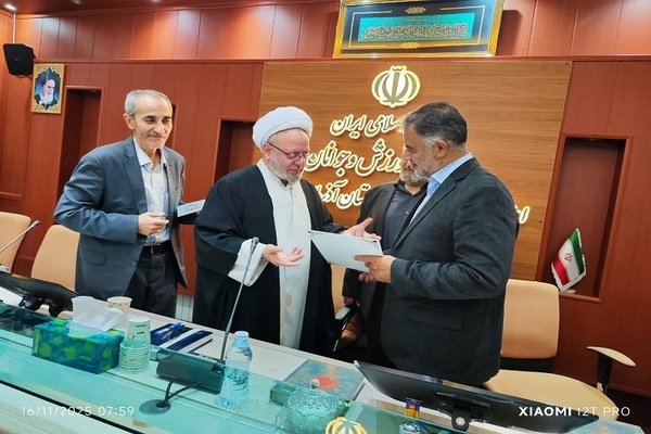 جلسه تفسیر قرآن ویژه مدیران اجرایی آذربایجان‌شرقی