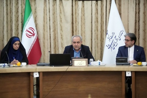 نشست استاندار آذربایجان شرقی با نمایندگان تشکل‌های دانشجویی