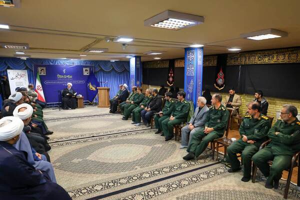 دیدار فرماندهان سپاه عاشورا با امام جمعه تبریز
