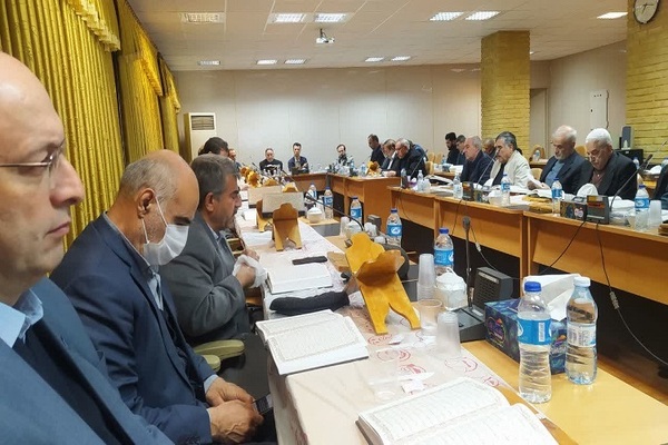 جلسه تفسیر قرآن ویژه مدیران اجرایی آذربایجان‌شرقی