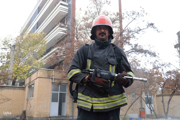 بیست و هفتمین مانور سراسری زلزله در هنرستان خدیجه کبری تبریز