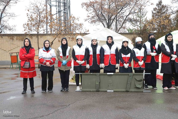 بیست و هفتمین مانور سراسری زلزله در هنرستان خدیجه کبری تبریز