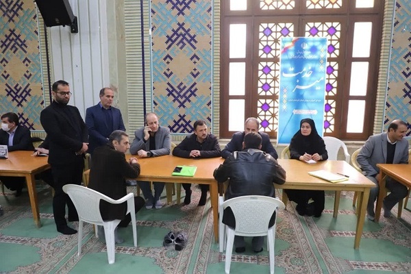 برپایی میز خدمت آموزش و پرورش آذربایجان شرقی در نمازجمعه تبریز