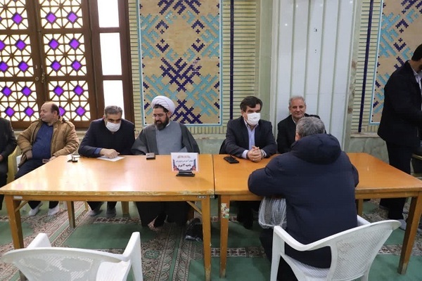 برپایی میز خدمت آموزش و پرورش آذربایجان شرقی در نمازجمعه تبریز