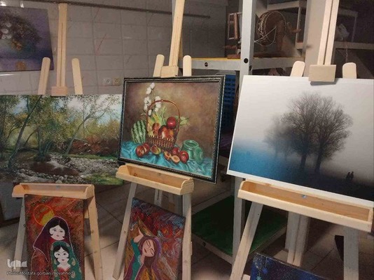 افتتاحیه نمایشگاه گروهی آثار هنرهای تجسمی "حلقه هنرمندان" در اهر