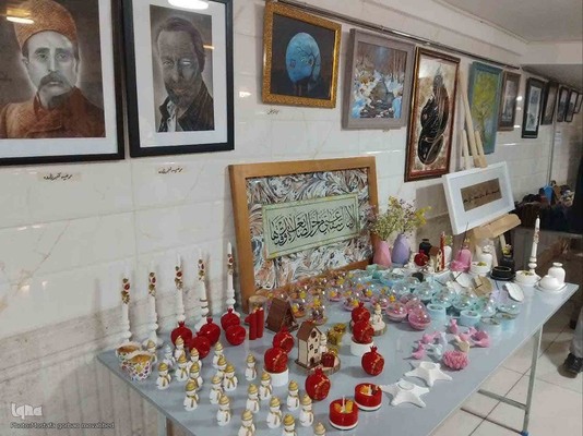 افتتاحیه نمایشگاه گروهی آثار هنرهای تجسمی "حلقه هنرمندان" در اهر