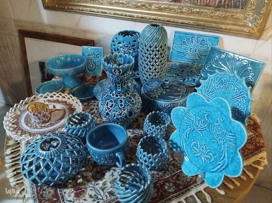 افتتاحیه نمایشگاه گروهی آثار هنرهای تجسمی "حلقه هنرمندان" در اهر