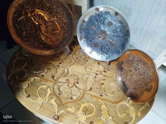 افتتاحیه نمایشگاه گروهی آثار هنرهای تجسمی "حلقه هنرمندان" در اهر