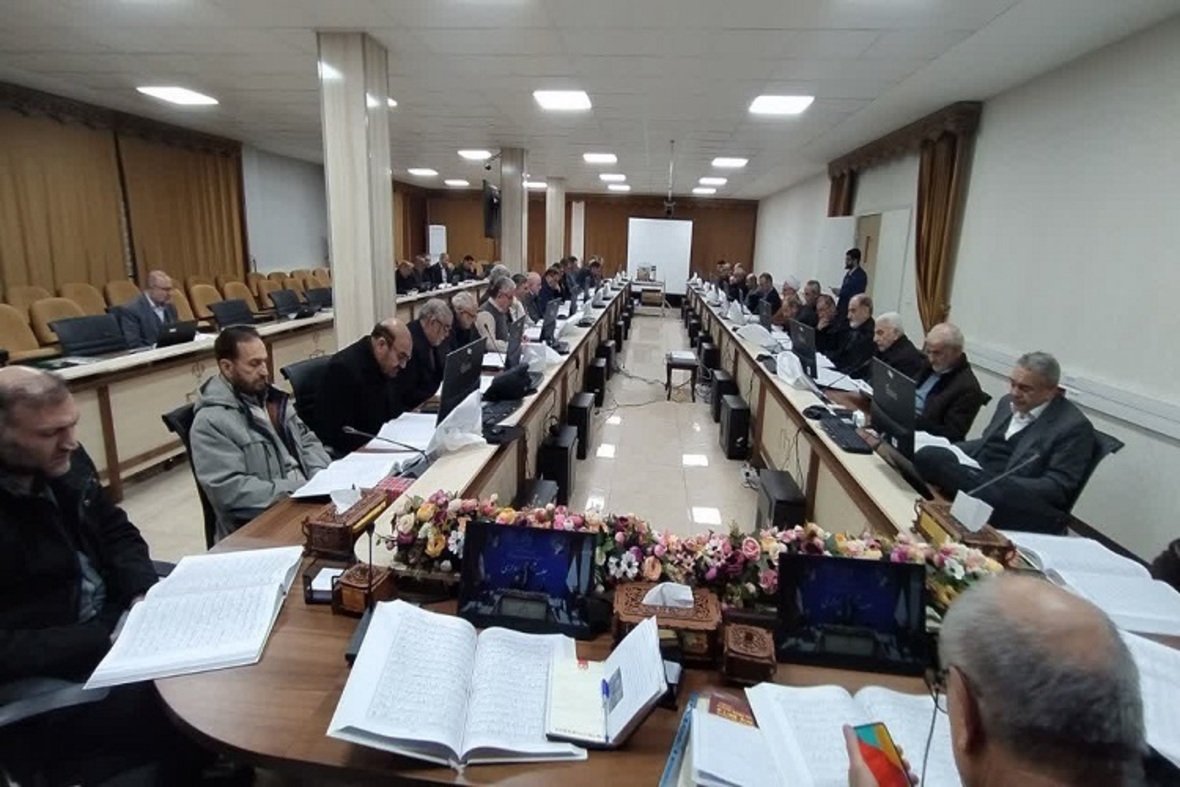 جلسه تفسیر قرآن ویژه مدیران اجرایی آذربایجان‌شرقی