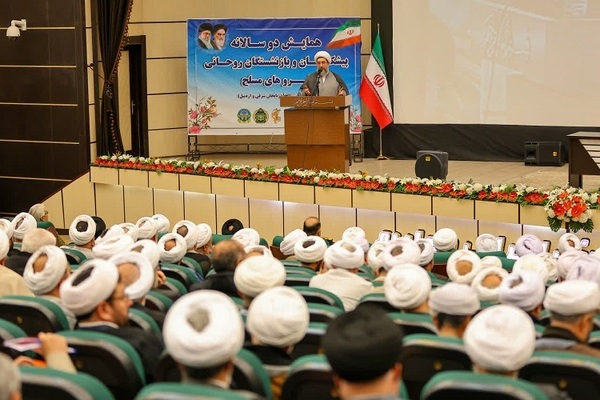 همایش پیشکسوتان و بازنشستگان روحانی نیروهای مسلح