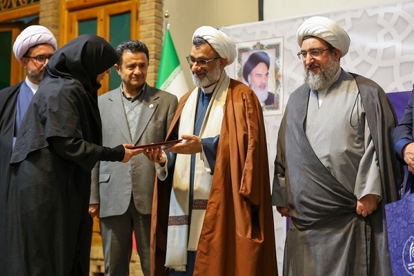 همایش وحدت حوزه و دانشگاه در تبریز