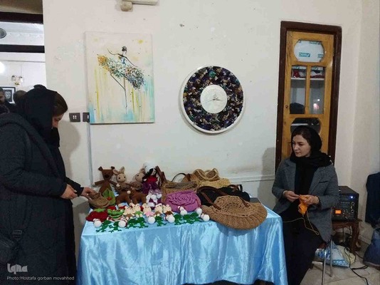 نمایشگاه صنایع دستی و هنرهای تجسمی یلدای هنر در شهرستان اهر