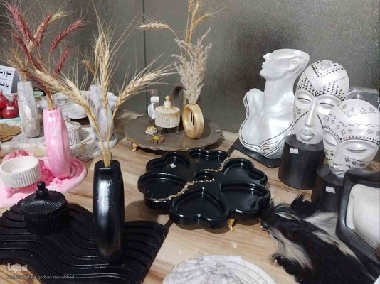 نمایشگاه صنایع دستی و هنرهای تجسمی یلدای هنر در شهرستان اهر