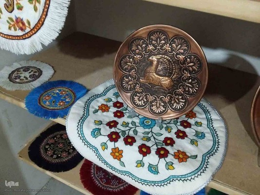 نمایشگاه صنایع دستی و هنرهای تجسمی یلدای هنر در شهرستان اهر