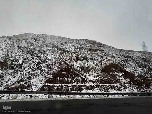 بارش برف در محورهای مواصلاتی شهرستان اهر