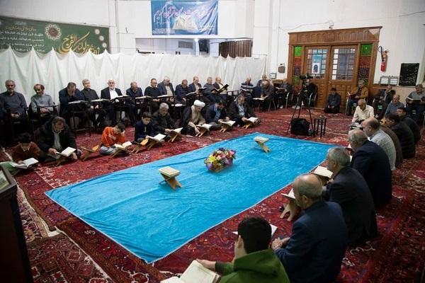 محفل هفتگی تلاوت قرآن در مسجد امام علی(ع) تبریز