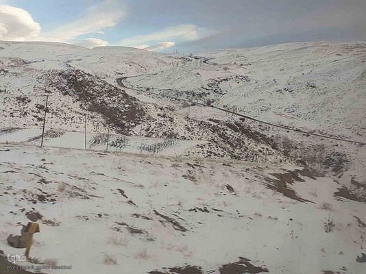 وضعیت راه های روستایی شهرستان اهر در روزهای سرد سال