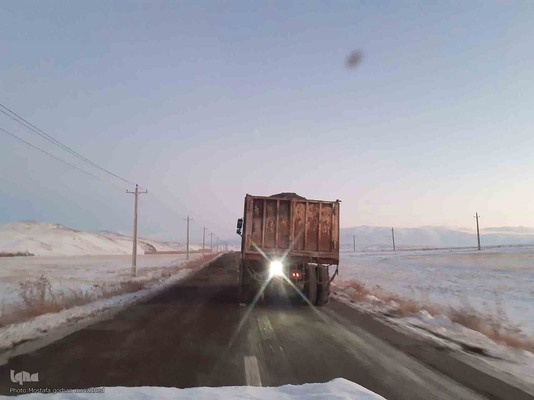 وضعیت راه های روستایی شهرستان اهر در روزهای سرد سال