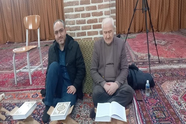 جلسه تخصصی قرائت قرآن در مسجد استاد و شاگرد تبریز