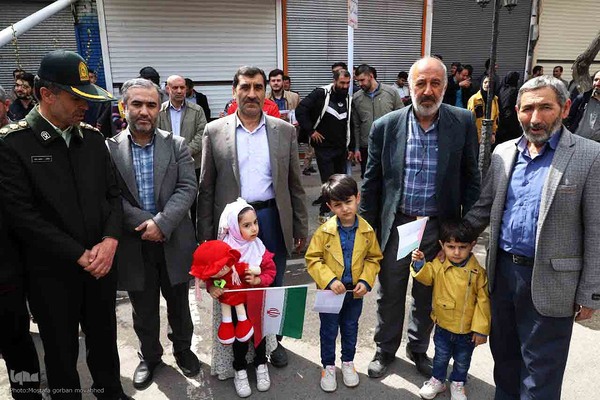 واژه مقدس پدر یعنی کوه آرامش، ستون استوار و سنگ صبور خانواده