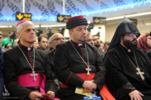 Larawan-Bidyo
Mga Larawan: Binuksan ng Tehran ang Estasyon ng Metro ng Santa Maria