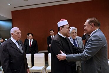 Hinihimok ng Malaysia PM ang Pagkakaisa, Pagtitimpi sa Harap ng Islamopobiya