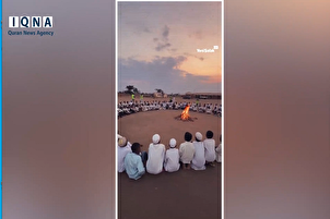 د افریقا په واټونو کې د قرآن د ترتیل قرائت کړئ(فیلم)