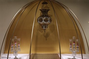 Fotos: Museu de Teerã Exibe Relíquias do Santuário do Imam Reza(a.s)