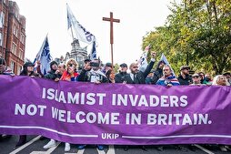 İngiltere’de bir öğretmen Müslüman öğrencisine yönelik nefret suçu nedeniyle açığa alındı