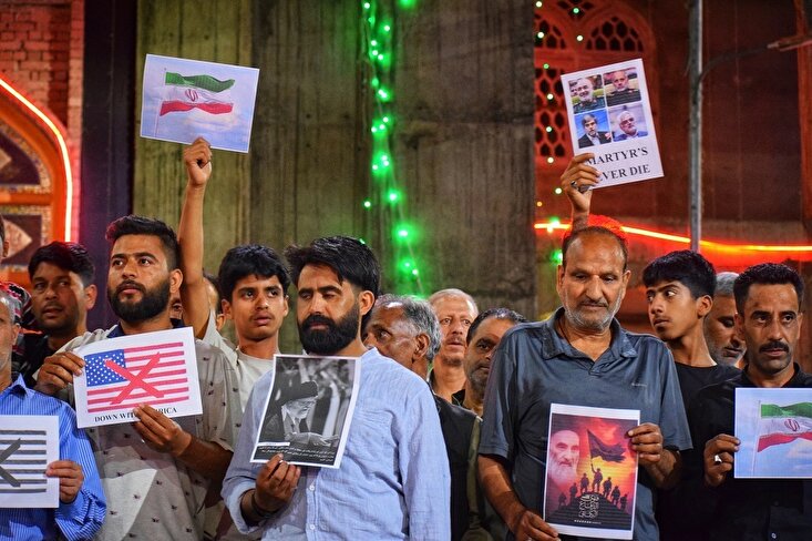 کشمیریوں کے ایران پرحملے کے خلاف احتجاج